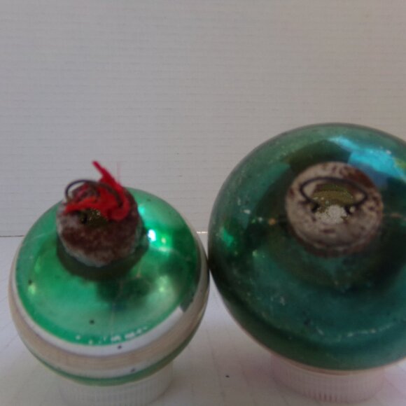 Vintage Lot of 2 Shiny Brite Striped Round Ball Christmas Ornaments Silver Green - Picture 12 of 14